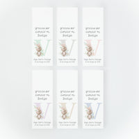 Bengalas estrella con tarjeta de la colección Inicial en varios diseños y colores para bautizo