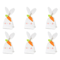 Set de 6 bolsas de papel conejo con cordón dorado y etiqueta de zanahoria