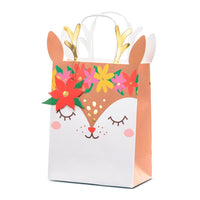 detalle de la bolsa de regalo con forma de reno, astas doradas y corona de flores, 30 cm