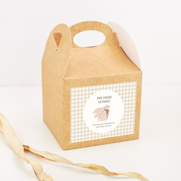 Caja picnic personalizada temática baby shower con asa y estampado vichy beige para chuches o detalles de la celebración