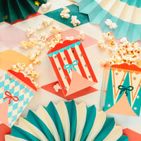 Set de cajas de papel para snacks con diseño circo, mix de colores rayas y rombos con lazo dorado