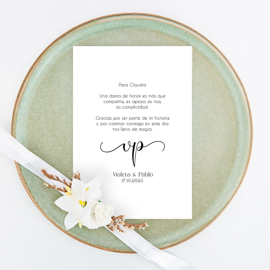 corazón de madera grabado con tarjeta de agradecimiento para damas de honor de Boda de la colección Eterna