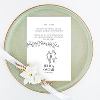 corazón de madera grabado con tarjeta de agradecimiento para damas de honor de Boda de la colección Susurros con diseño de chico y chico