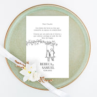 corazón de madera grabado con tarjeta de agradecimiento para damas de honor de Boda de la colección Susurros con diseño de chica y chico