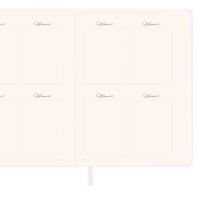 Interior del Diario de Nuestra Boda, wedding planner de 256 páginas con bolígrafo, tapa blanda.  Página de seating plan