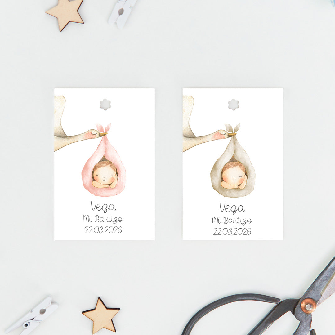 Pack de 15 etiquetas o pegatinas personalizadas de bautizo colección Cigüeña, diseño con cigüeña y saquito en varios colores
