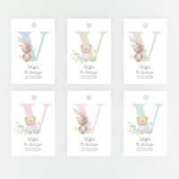 Opciones de diseño y color del pack de 15 etiquetas o pegatinas personalizadas de bautizo colección Inicial Bebé 
