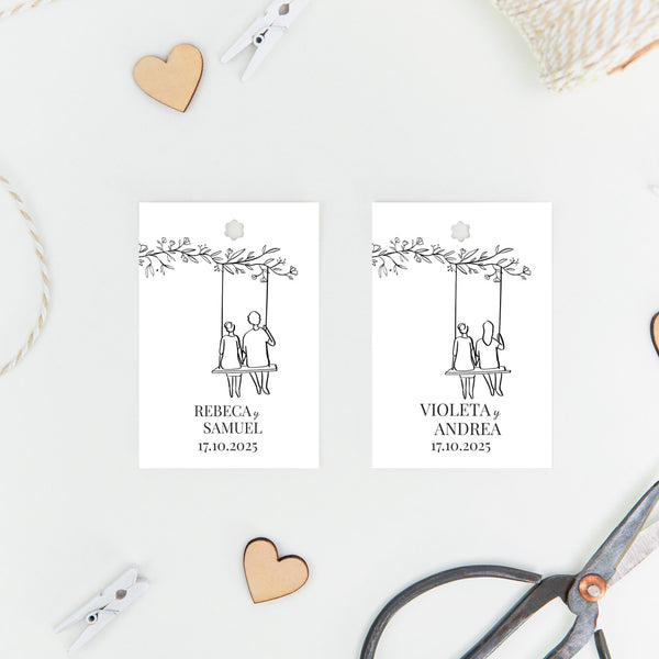 Pack de 15 etiquetas personalizadas Susurros con silueta en columpio bajo rama.