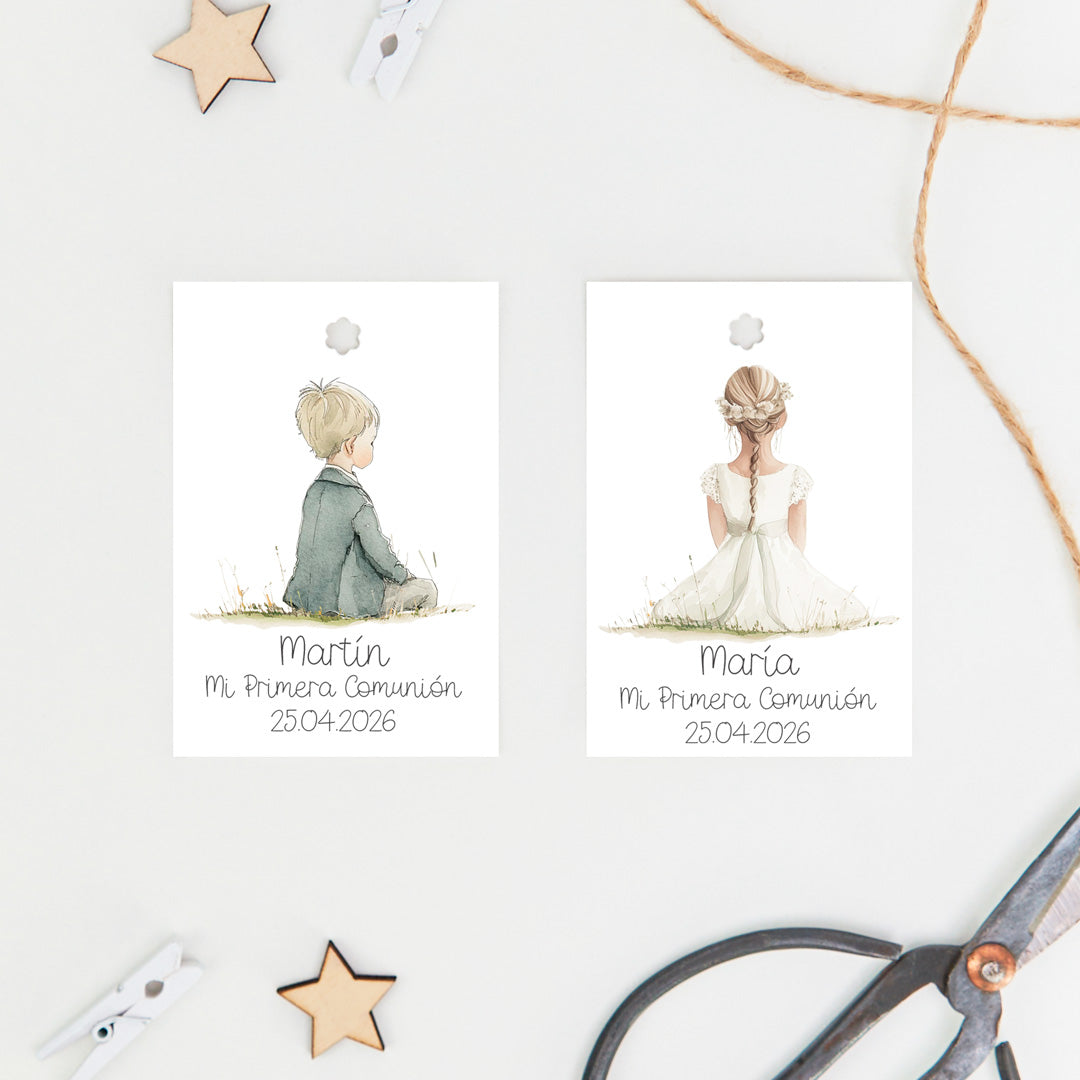 Pack de 15 etiquetas o pegatinas personalizadas de comunión colección Boho, diseño con niños y niñas en tonos naturales
