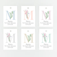 Opciones de diseño y color del pack de 15 etiquetas o pegatinas personalizadas de comunión colección Inicial