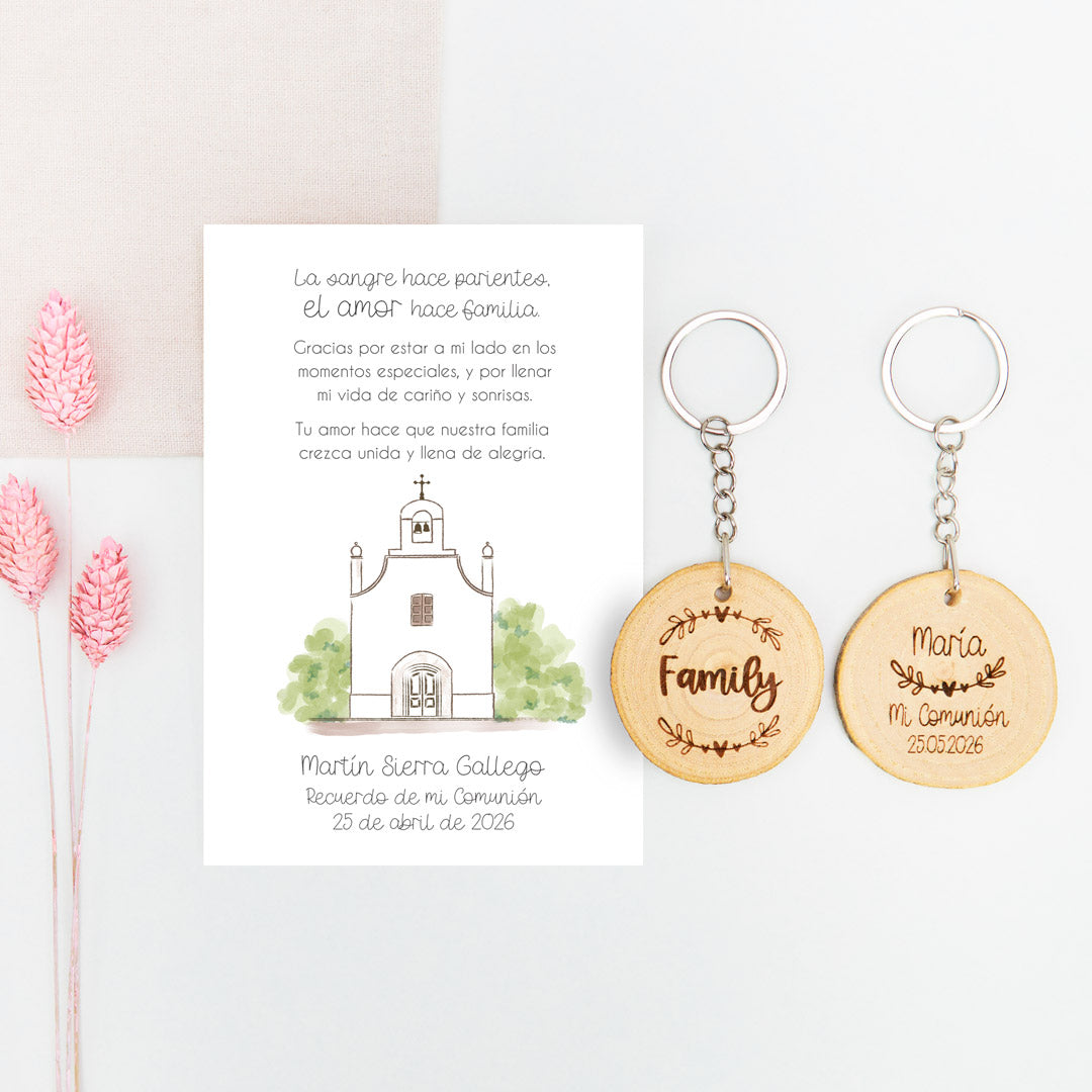 Llavero grabado con tarjeta Family de la Colección Iglesia para Comunión.