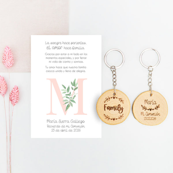 Llavero grabado con tarjeta Family de la Colección Inicial para Comunión.