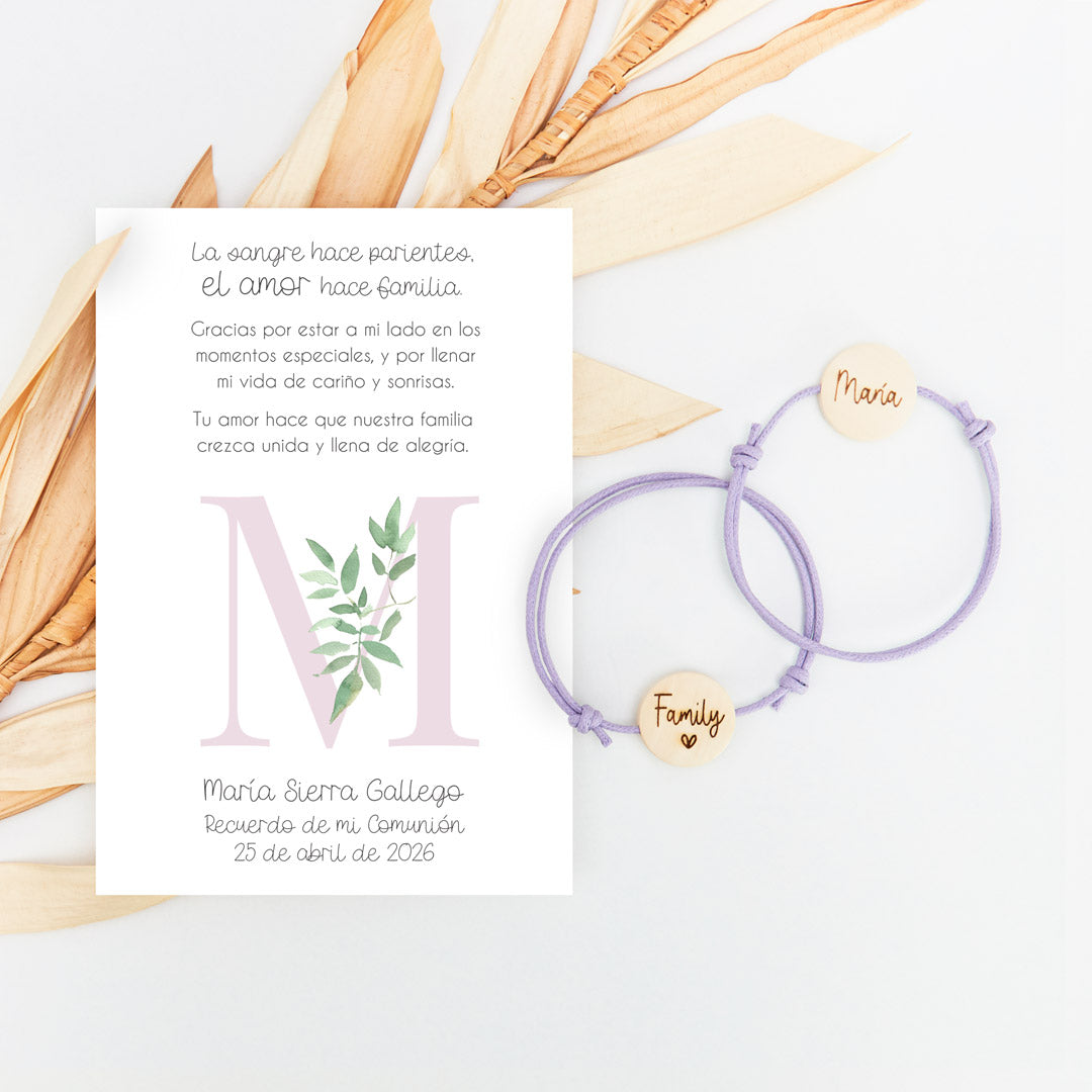 pulsera en tarjeta family para invitados de comunión con diseño de la colección inicial. 
