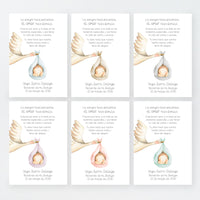 Tarjeta para invitados de bautizo que acompaña a la pulsera y llavero family. Diseño de la colección Cigüeña.