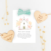 corazón de madera grabado con recordatorio para invitados de comunión de la colección Iglesia