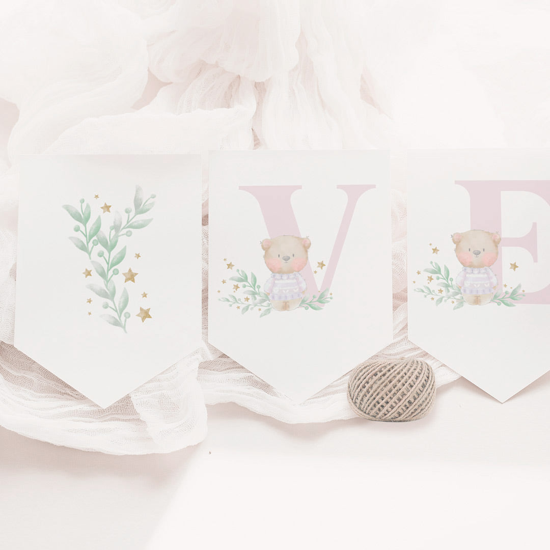 Guirnalda personalizada para bautizo de la colección inicial osito. 