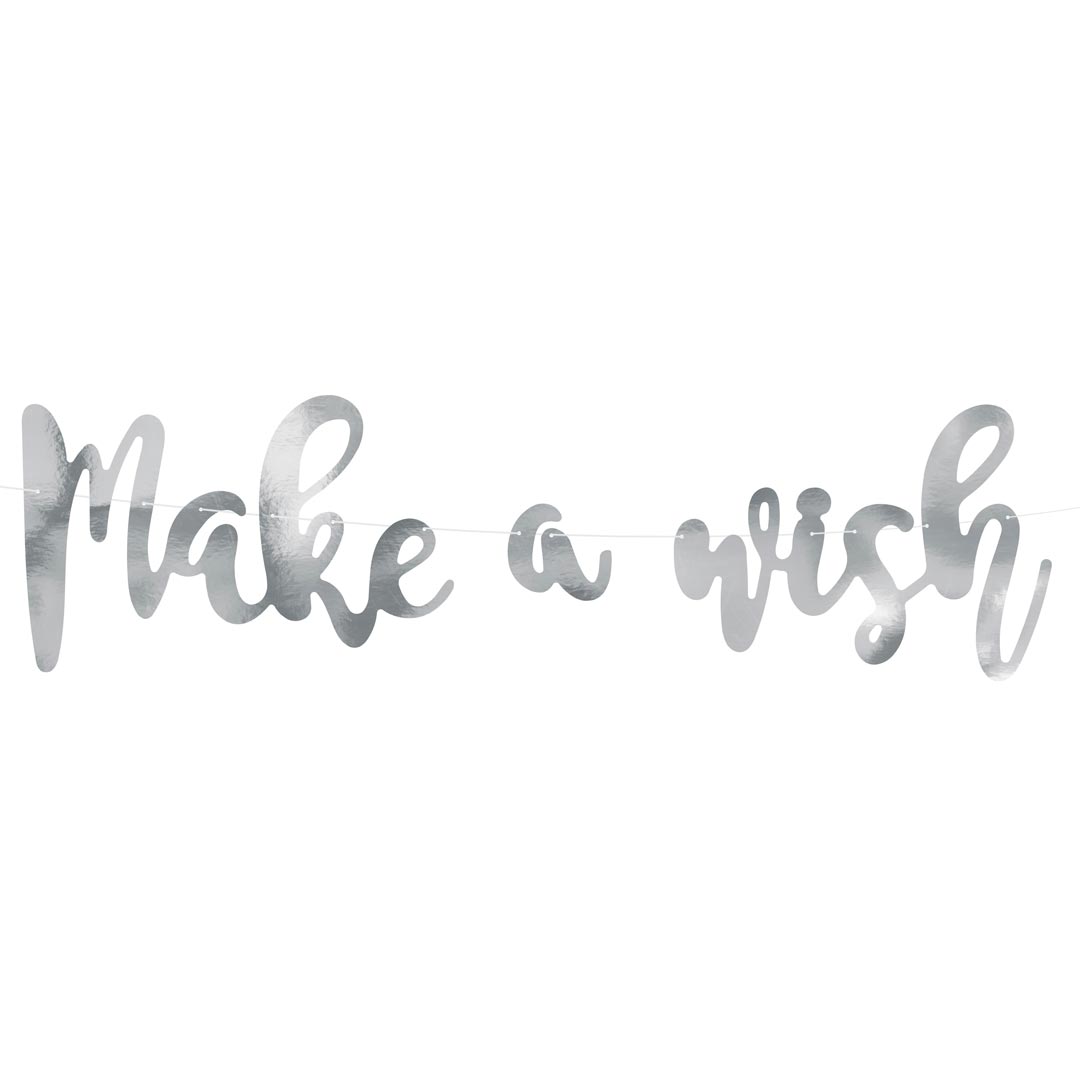 Detalle de la guirnalda decorativa “Make a Wish” en papel espejo plateado. Incluye cuerda de 2 metros.