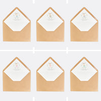 opciones de color para el sobre personalizado de la invitación para bautizo de la colección rosquito bebé