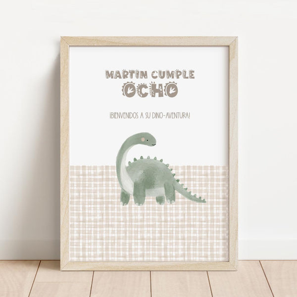 Lámina de bienvenida personalizada temática dinosaurio de 30x40 cm con estampado vichy beige para decorar cumpleaños infantil