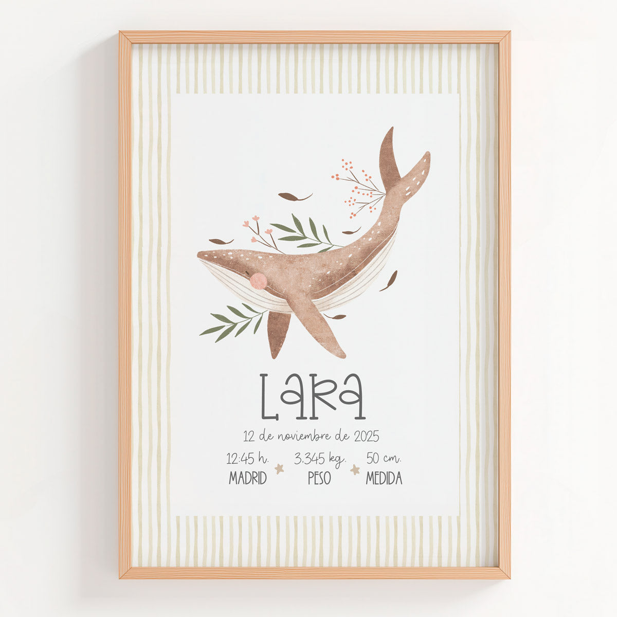 Lámina natalicio MiCalma con ballena en acuarela sobre fondo beis y datos de nacimiento del bebé