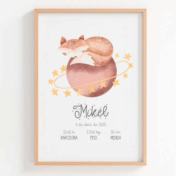 Lámina natalicio personalizada MiUniverso con un zorrito en el universo y datos de nacimiento del bebé