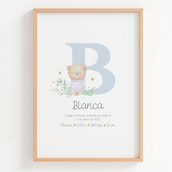 Lámina natalicio Personalizada con Inicial azul con osito. 