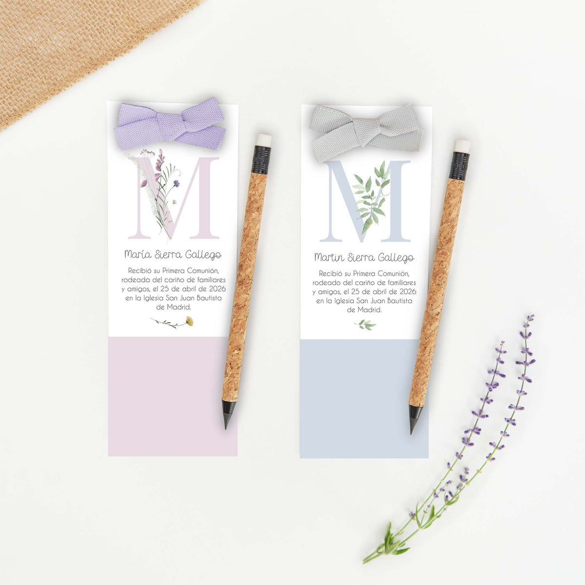 Marcapáginas con lápiz eterno de la colección Inicial con la inicial del niño, recuerdo de comunión