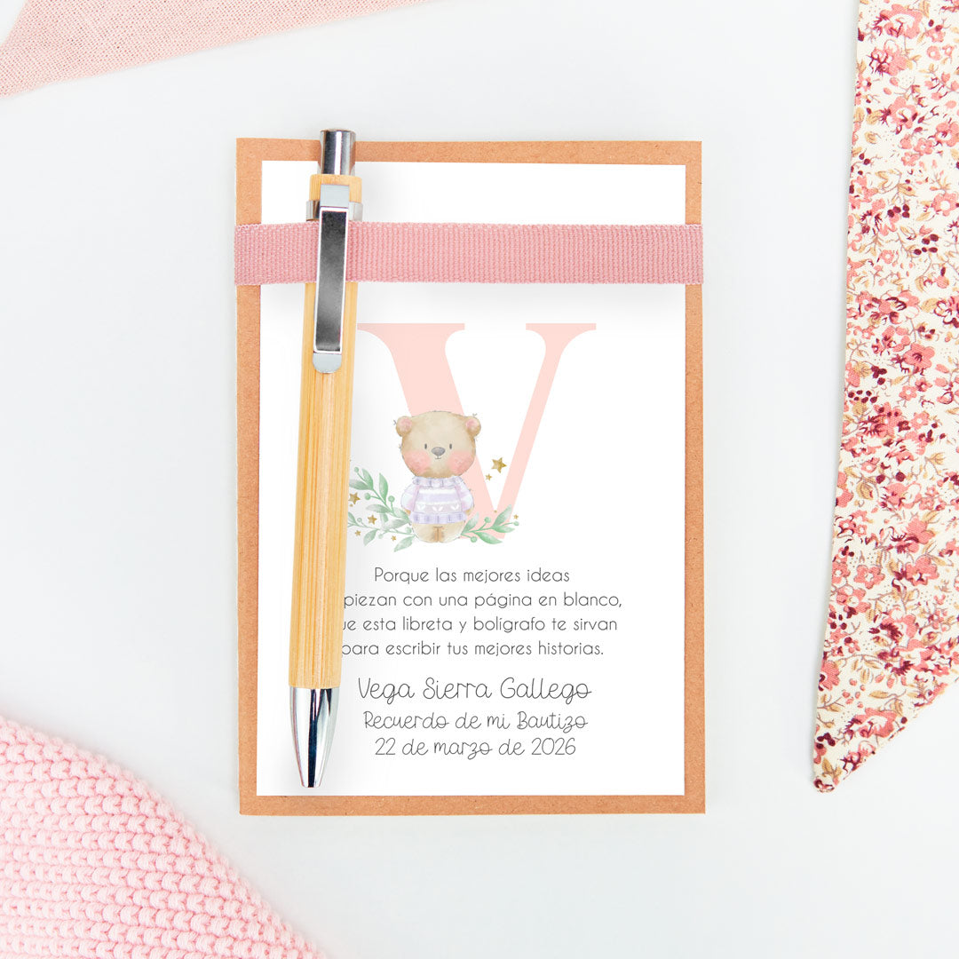 libreta con bolígrafo como detalle para invitados de bautizo de la colección Inicial