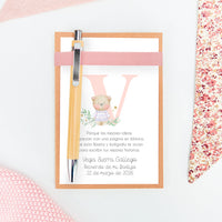 libreta con bolígrafo como detalle para invitados de bautizo de la colección Inicial