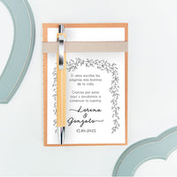 libreta con bolígrafo como detalle para invitados de boda de la colección Bosque Secreto