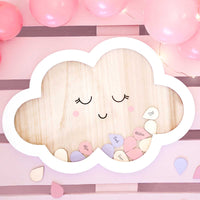 Libro de firmas de madera en forma de nube con 30 gotas de colores para dedicatorias. Tamaño 30,5 × 43 cm.