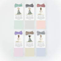 Opciones de color del recordatorio formato marcapáginas para comunión de la colección boho.