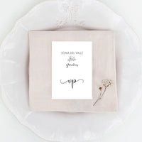 Marcasitios Eterna sobre vajilla elegante de boda