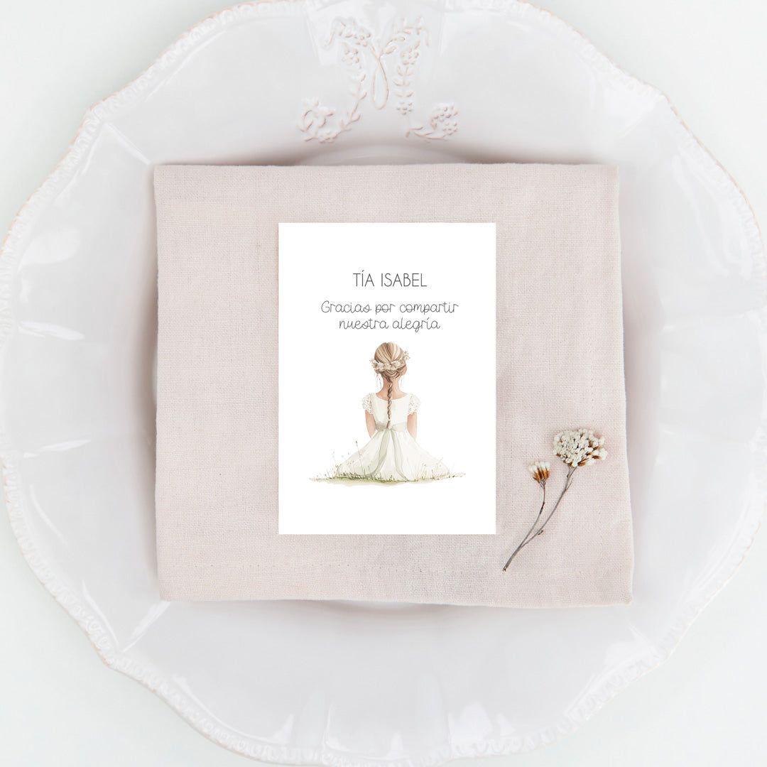 Marcasitios personalizados de la Colección Boho Comunión, con ilustración de niño o niña de comunión