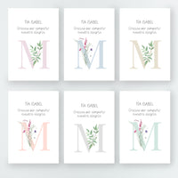 Opciones de diseño y color del marcasitios personalizados de la Colección Inicial Comunión.