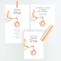 Conjunto Mesero y Seating Plan para Bautizo de la colección Cigüeña en color rosa. 