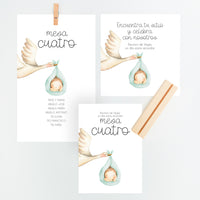 Conjunto Mesero y Seating Plan para Bautizo de la colección Cigüeña en color verde. 