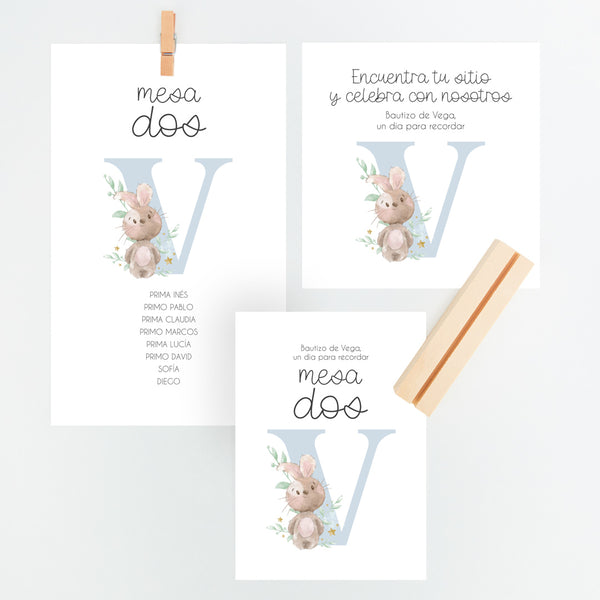 Conjunto Mesero y Seating Plan para Bautizo de la colección Inicial en color azul. 