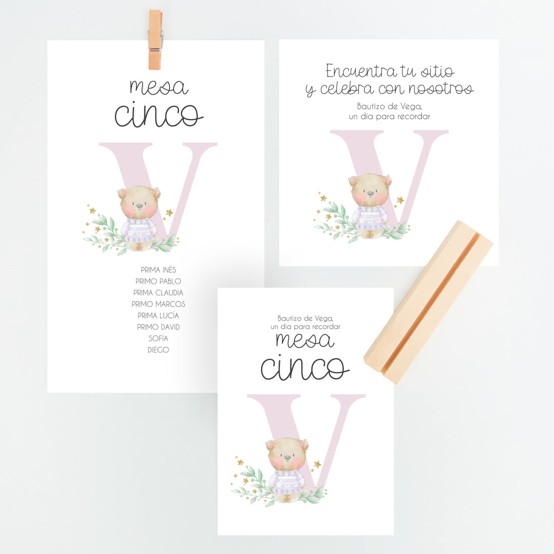 Conjunto Mesero y Seating Plan para Bautizo de la colección Inicial en color lila. 