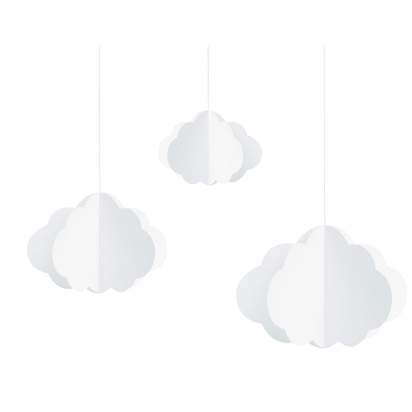 Detalle de nubes de papel blanco para colgar, decoración dulce para comuniones, bautizos o cumpleaños.