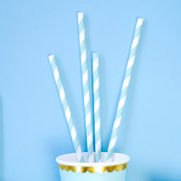 Pajitas de papel con rayas diagonales azules. Pack de 10 unidades, largo 19,5 cm.