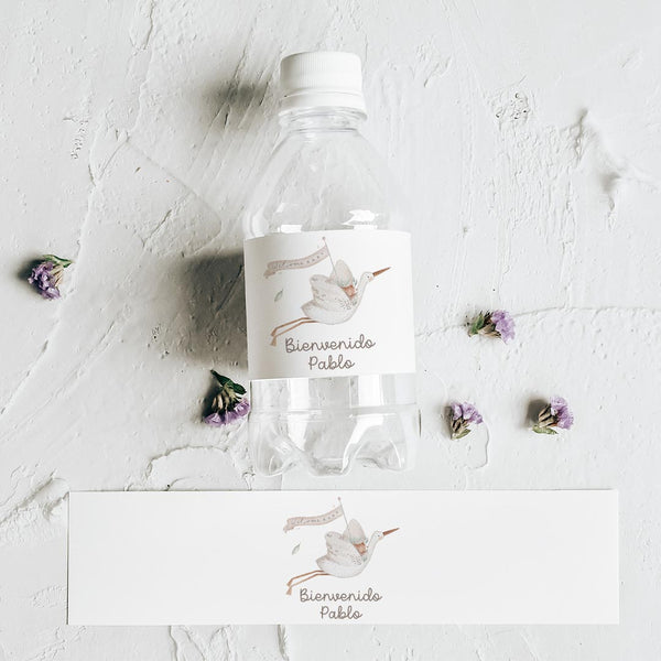 Pack de 10 pegatinas personalizadas para botellas temática fiesta de nacimiento con nombre y cigüeña ilustrada