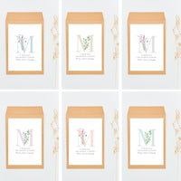 Opciones de diseño para el sobre con tarjeta y peladillas de la colección inicial para comunión. 