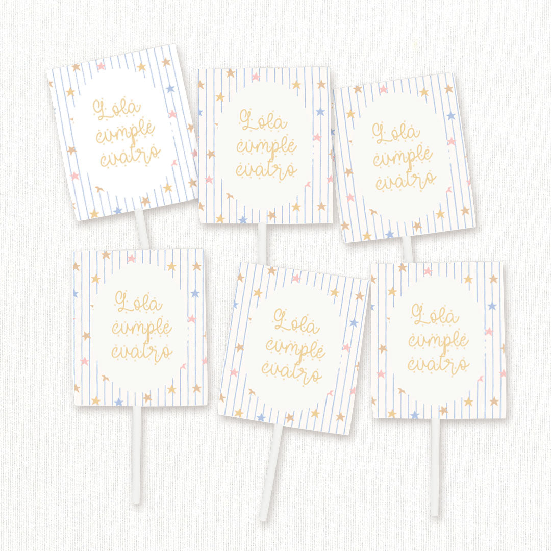 Pack de 12 piruletas personalizadas temática nubes y estrellas con envoltorio de estrellitas pastel para mesa dulce de cumpleaños