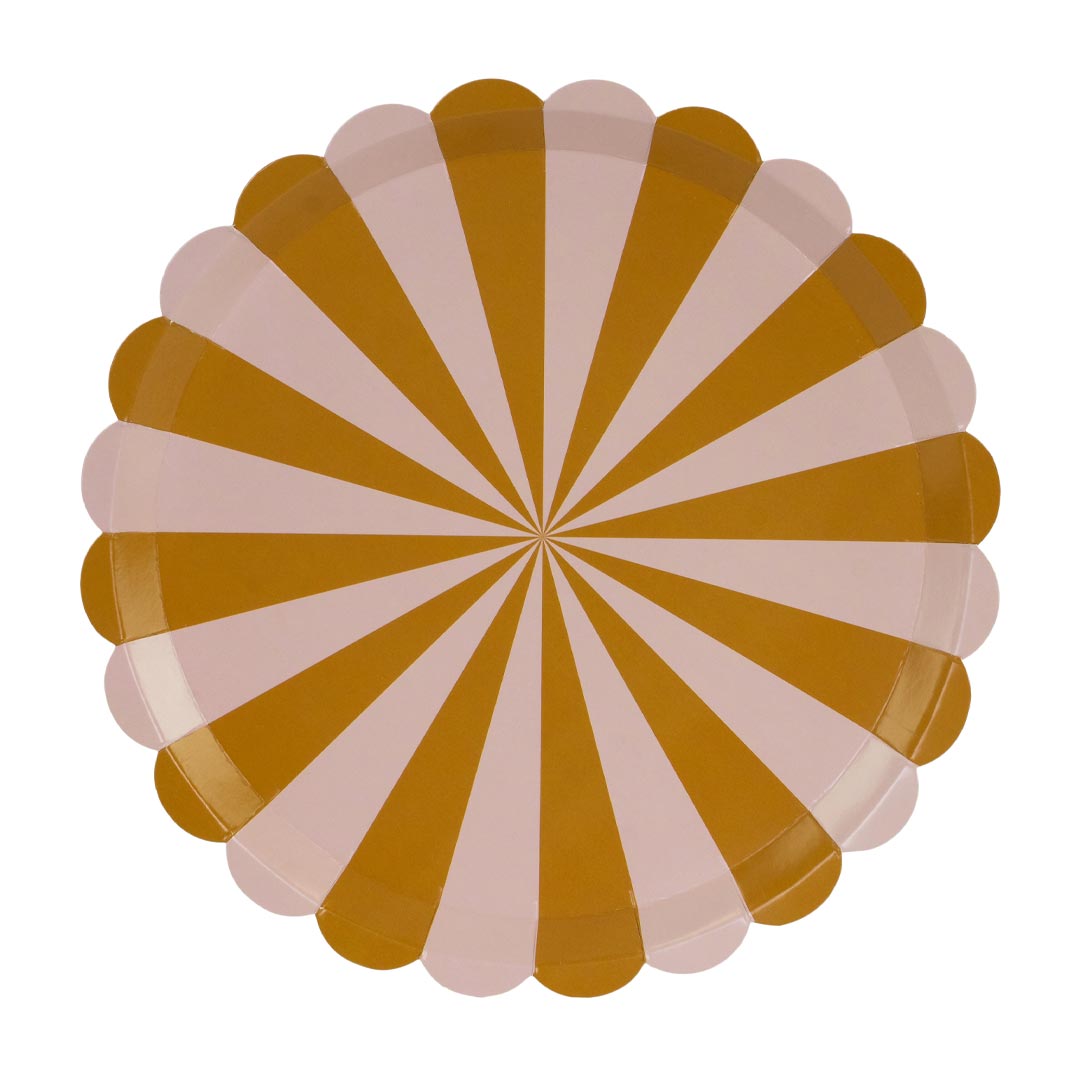 Detalle del diseño de rayas convergentes en rosa y marrón dorado del plato de papel