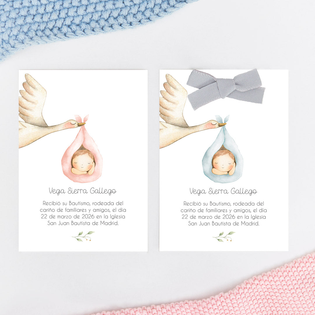 recordatorio para bautizo de la colección cigüeña disponible en seis colores. 