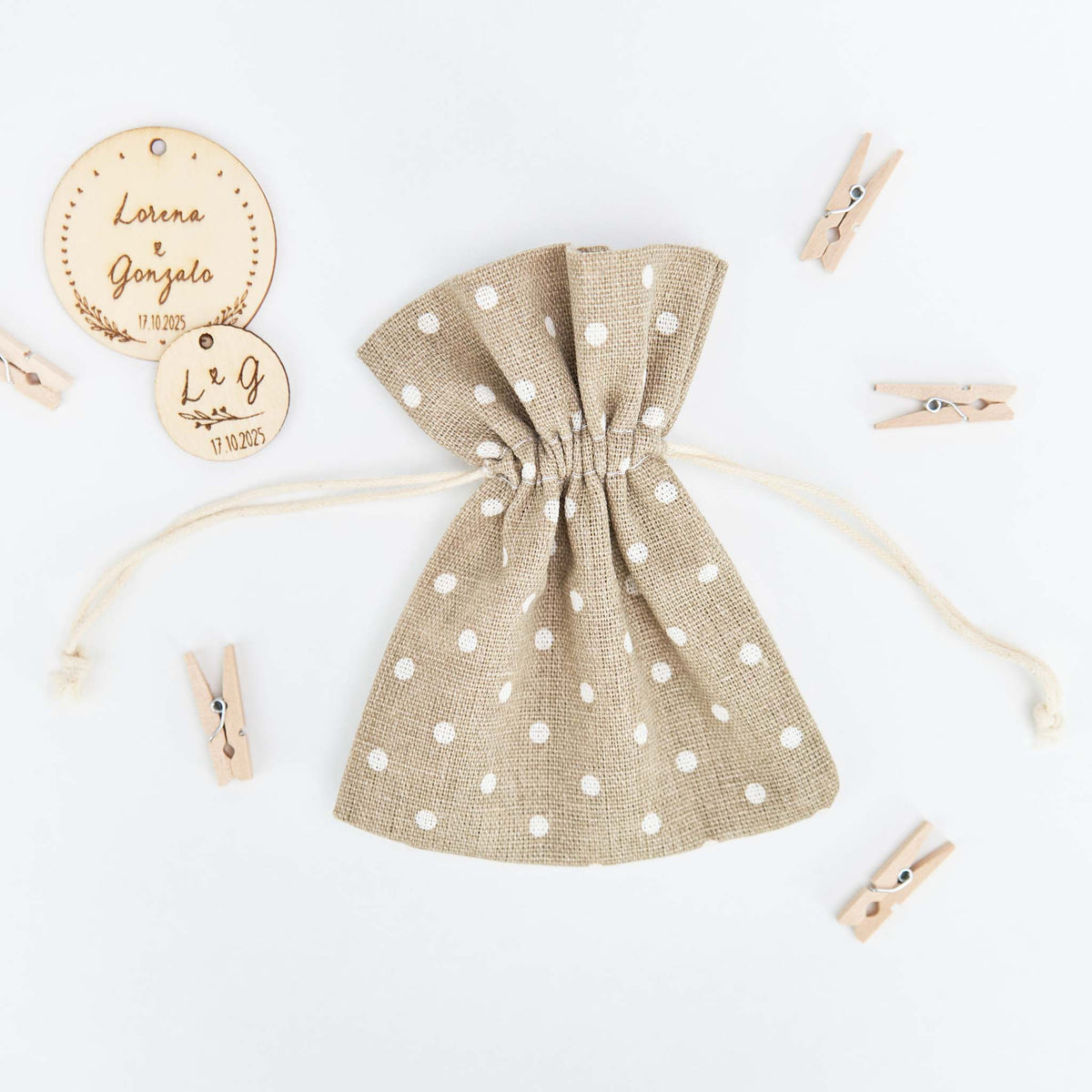 Saquito beis con topos marfil