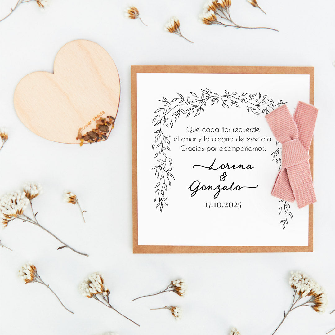 corazón de semillas como detalle de invitados de boda de la colección bosque secreto
