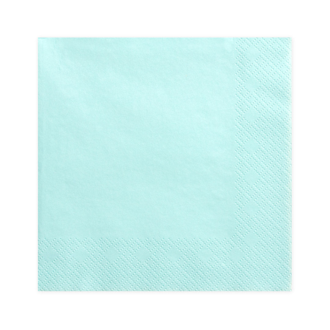 Detalle de servilletas de papel color turquesa pálido de 3 capas. Pack de 20 unidades, tamaño 33 × 33 cm.