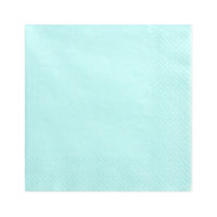 Detalle de servilletas de papel color turquesa pálido de 3 capas. Pack de 20 unidades, tamaño 33 × 33 cm.